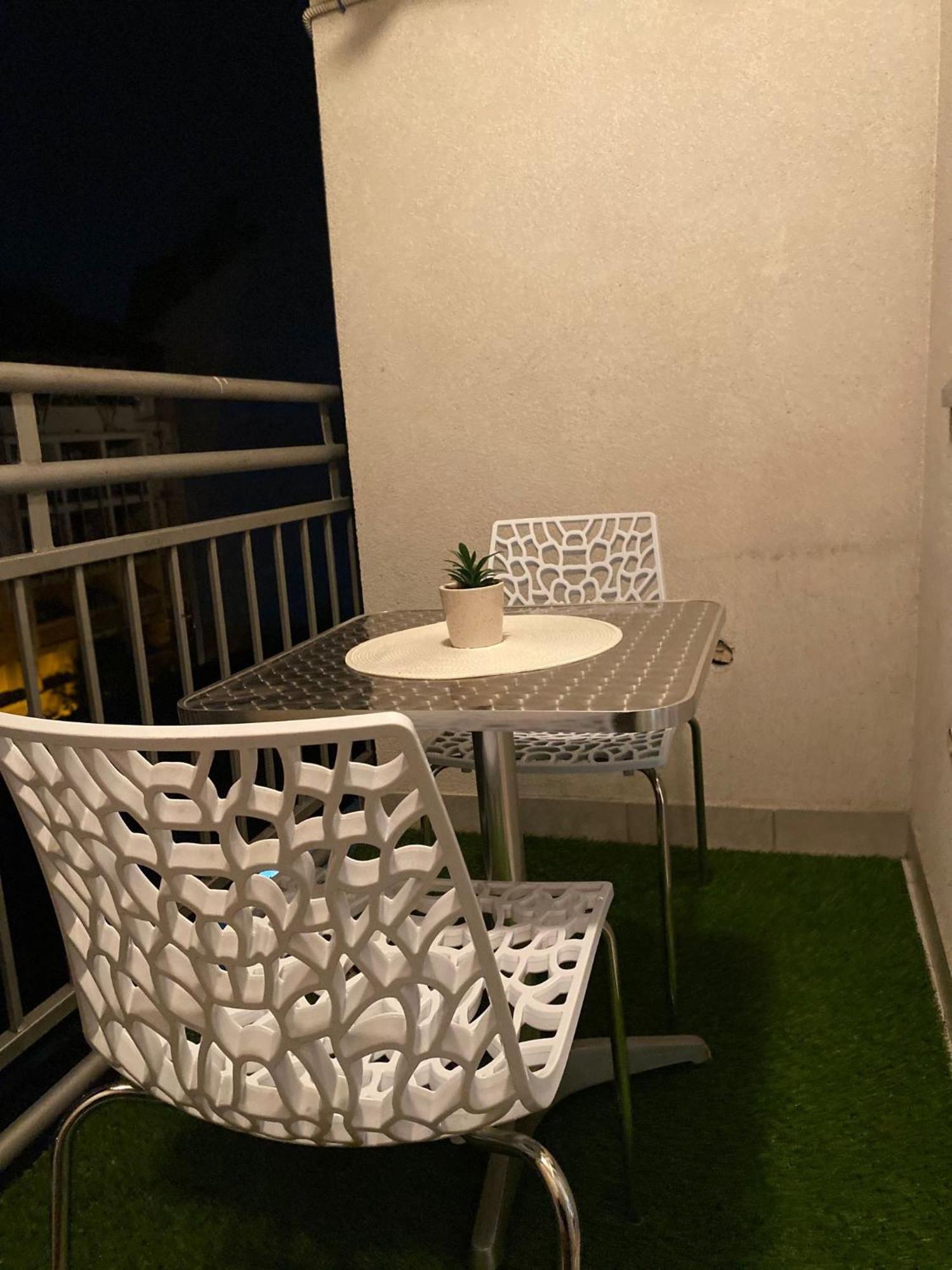 Apartman Ns Dan Centar Нови Сад Екстериор снимка